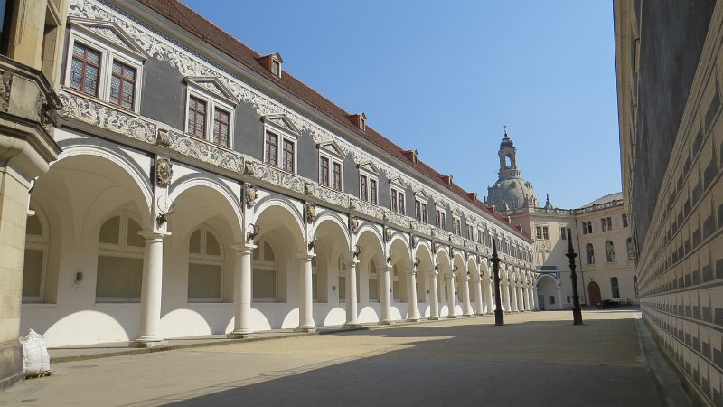 (75) Dresden - Resindenzschloss.JPG